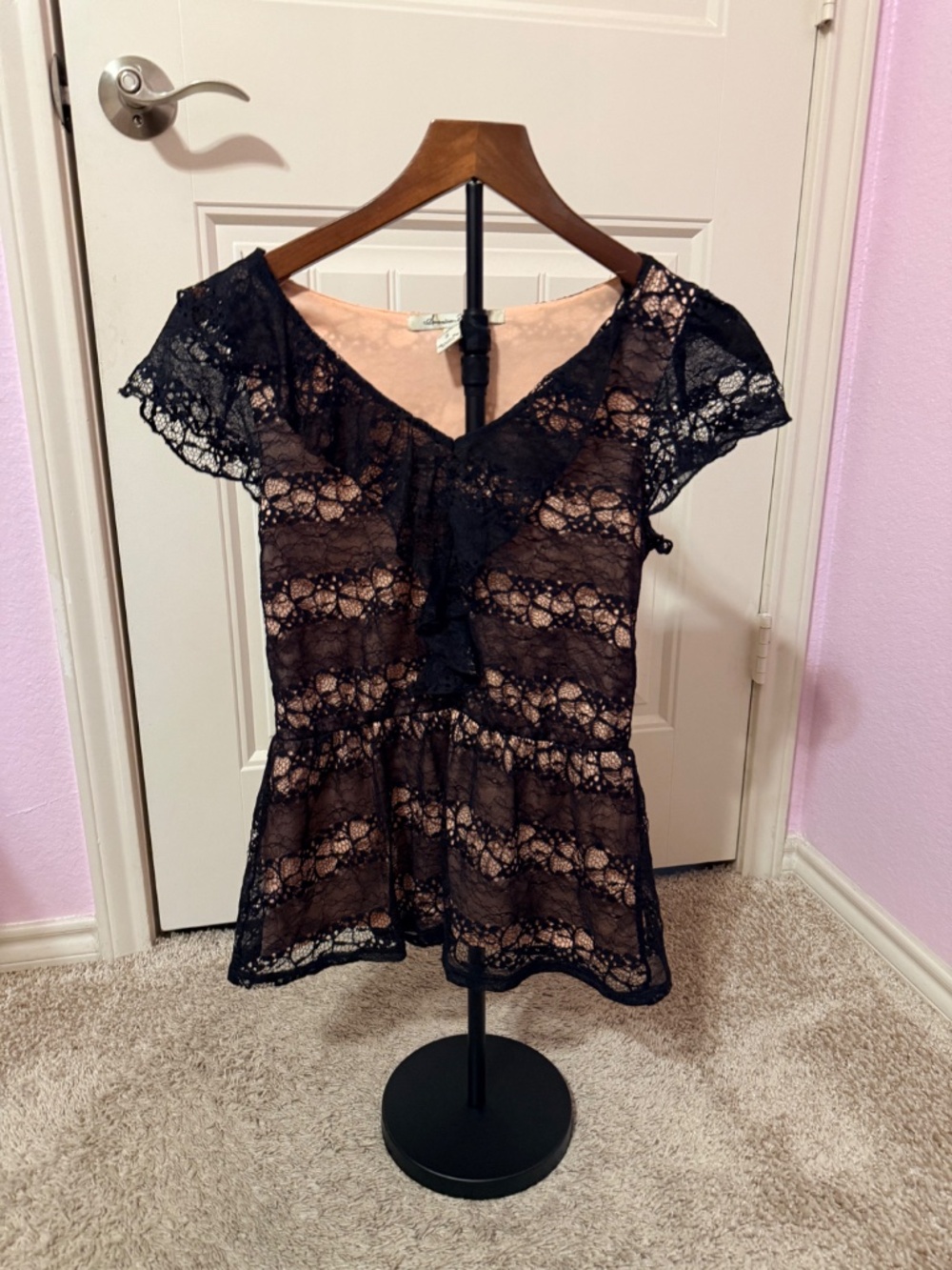 American Rag Cie Black Lace Sheer Pink Nude Peplum Babydoll Summer Blouse Small